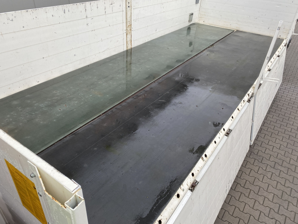 Kamion s otvorenim sandukom, Kamion s kranom MAN TGX 26.500 6x2-4 LL / HMF 2110 L-MC Kran: slika Kamion s otvorenim sandukom, Kamion s kranom MAN TGX 26.500 6x2-4 LL / HMF 2110 L-MC Kran