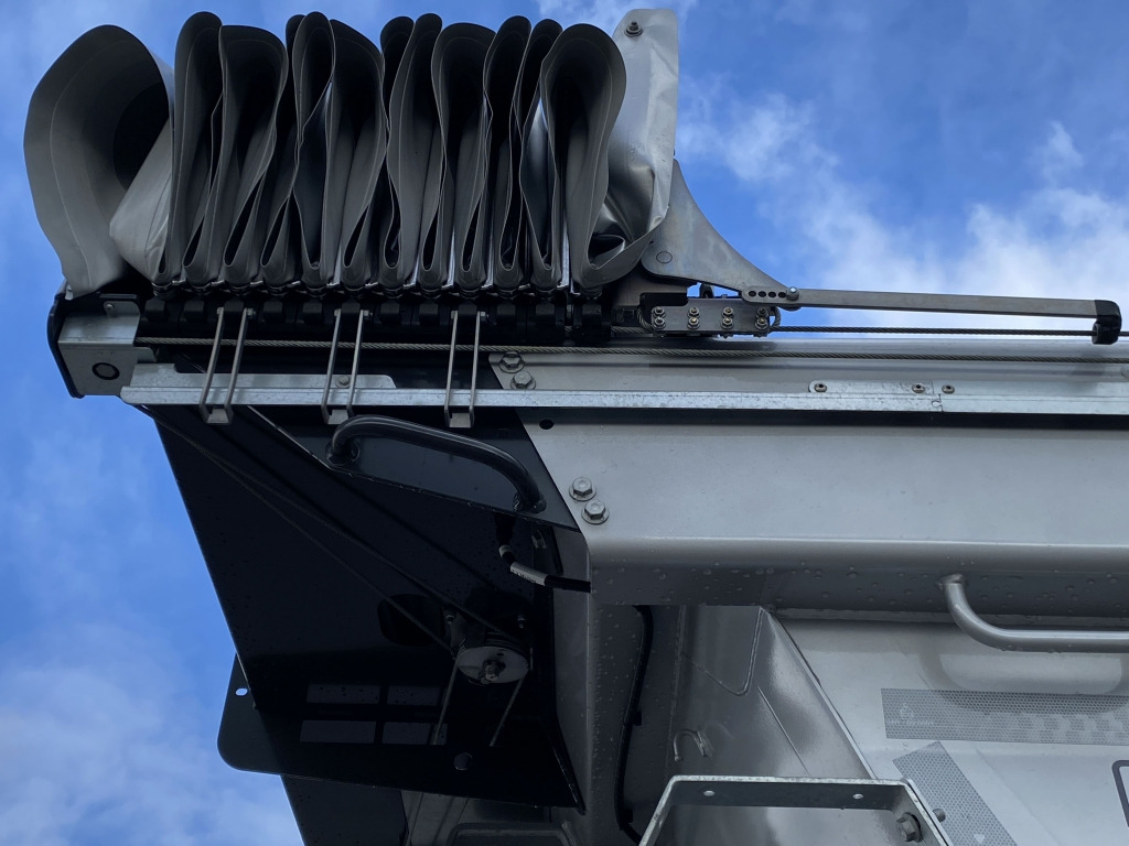 Kiper poluprikolica Meiller MHPS 44.3-N, E-Verdeck // KW: Sofort / Stuhr: slika Kiper poluprikolica Meiller MHPS 44.3-N, E-Verdeck // KW: Sofort / Stuhr