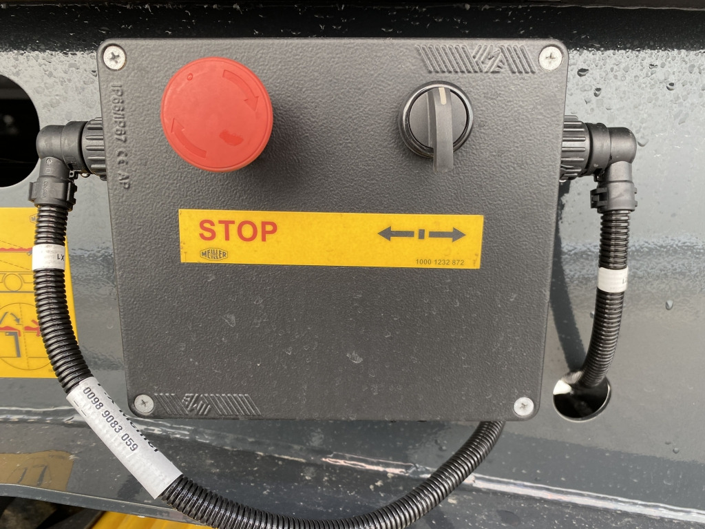 Kiper poluprikolica Meiller MHPS 44.3-N, E-Verdeck // KW: Sofort / Stuhr: slika Kiper poluprikolica Meiller MHPS 44.3-N, E-Verdeck // KW: Sofort / Stuhr