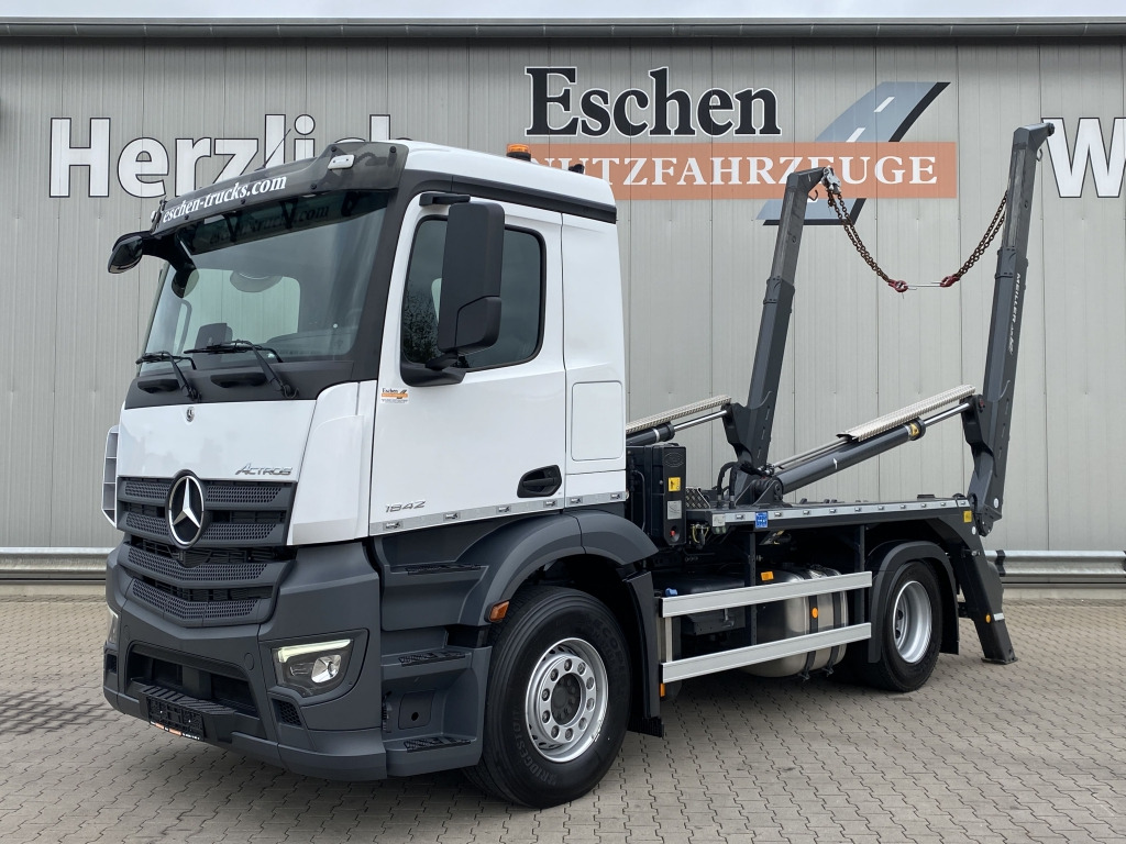 Mercedes-Benz 1842 L Actros - Utovarivač s proklizavajućim upravljanjem: slika Mercedes-Benz 1842 L Actros - Utovarivač s proklizavajućim upravljanjem Mercedes-Benz 1842 L Actros - Utovarivač s proklizavajućim upravljanjem: slika Mercedes-Benz 1842 L Actros - Utovarivač s proklizavajućim upravljanjem
