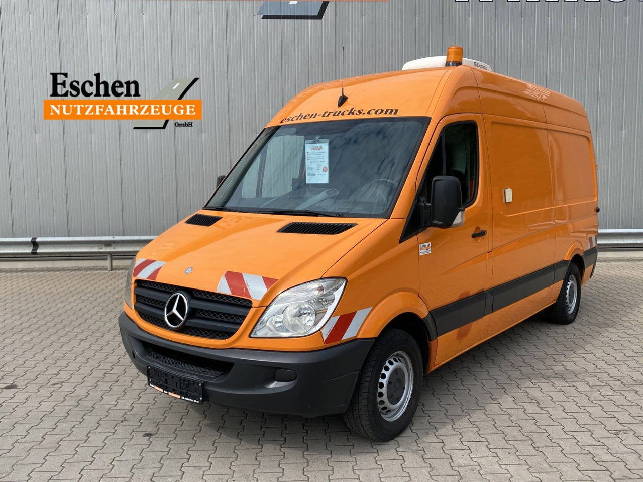 Mercedes-Benz 315 CDI Kamerawagen| PC-Setup*Standklima*RFK*AHK - Putnički kombi: slika Mercedes-Benz 315 CDI Kamerawagen| PC-Setup*Standklima*RFK*AHK - Putnički kombi Mercedes-Benz 315 CDI Kamerawagen| PC-Setup*Standklima*RFK*AHK - Putnički kombi: slika Mercedes-Benz 315 CDI Kamerawagen| PC-Setup*Standklima*RFK*AHK - Putnički kombi