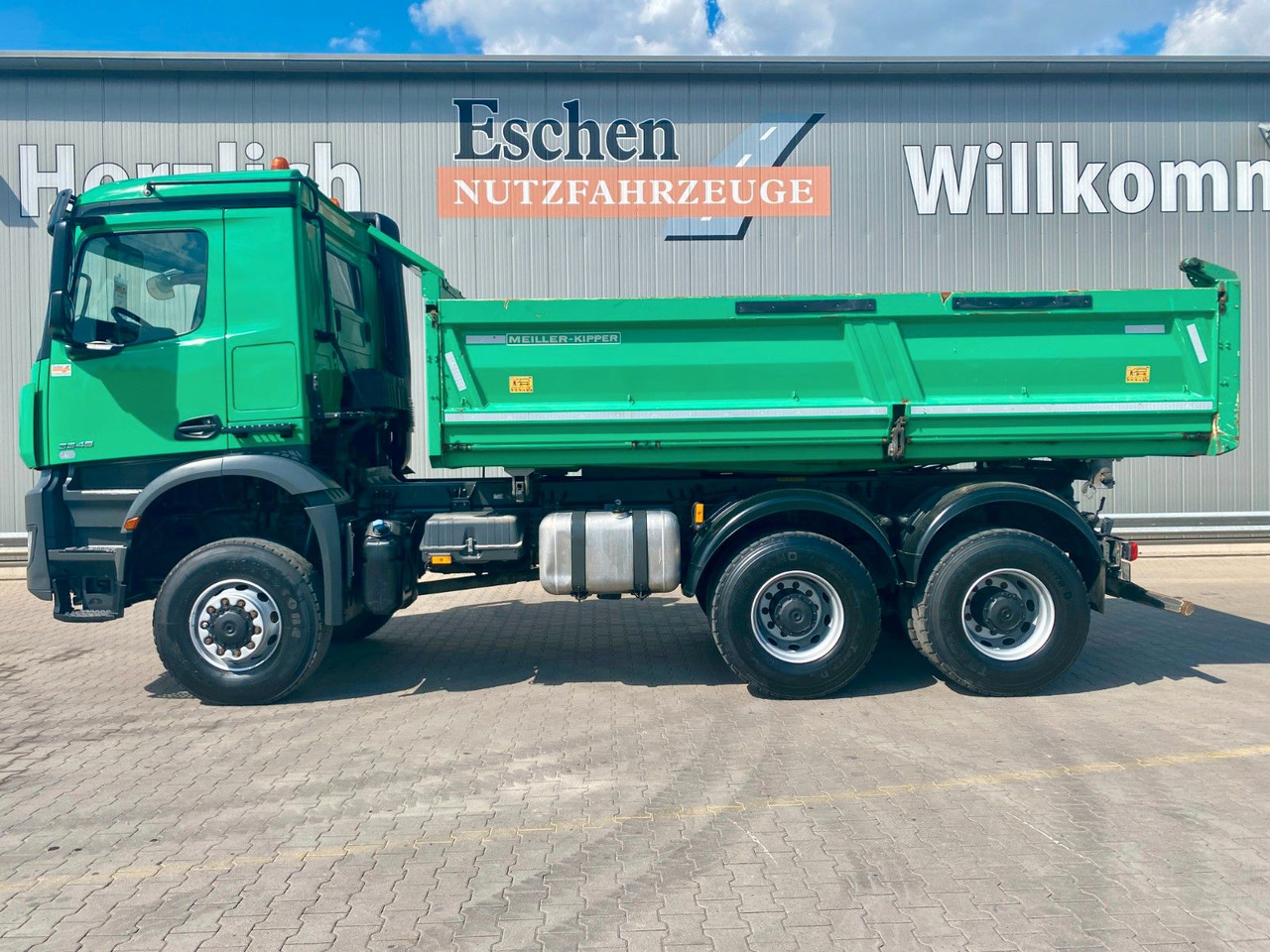 Mercedes-Benz 3345 Arocs 6x6 | MEILLER*Bordmatik*AHK*Blatt*AC - Kiper: slika Mercedes-Benz 3345 Arocs 6x6 | MEILLER*Bordmatik*AHK*Blatt*AC - Kiper Mercedes-Benz 3345 Arocs 6x6 | MEILLER*Bordmatik*AHK*Blatt*AC - Kiper: slika Mercedes-Benz 3345 Arocs 6x6 | MEILLER*Bordmatik*AHK*Blatt*AC - Kiper