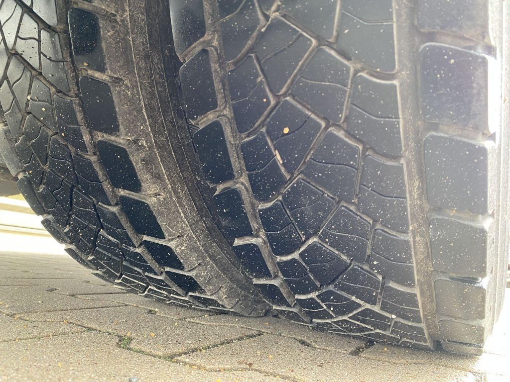Zakup Mercedes-Benz 816 L Mercedes-Benz 816 L: slika Zakup Mercedes-Benz 816 L Mercedes-Benz 816 L
