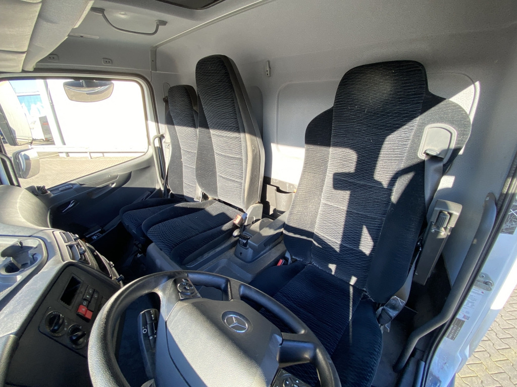 Mercedes-Benz 818 L Atego / BÄR-LBW - Kamion sandučar: slika Mercedes-Benz 818 L Atego / BÄR-LBW - Kamion sandučar Mercedes-Benz 818 L Atego / BÄR-LBW - Kamion sandučar: slika Mercedes-Benz 818 L Atego / BÄR-LBW - Kamion sandučar