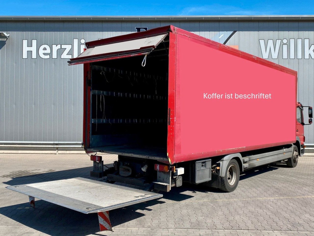Mercedes-Benz Atego 1224 | BÄR LBW 1,50to*3x Sitze*Klima*AHK - Kamion sandučar: slika Mercedes-Benz Atego 1224 | BÄR LBW 1,50to*3x Sitze*Klima*AHK - Kamion sandučar Mercedes-Benz Atego 1224 | BÄR LBW 1,50to*3x Sitze*Klima*AHK - Kamion sandučar: slika Mercedes-Benz Atego 1224 | BÄR LBW 1,50to*3x Sitze*Klima*AHK - Kamion sandučar