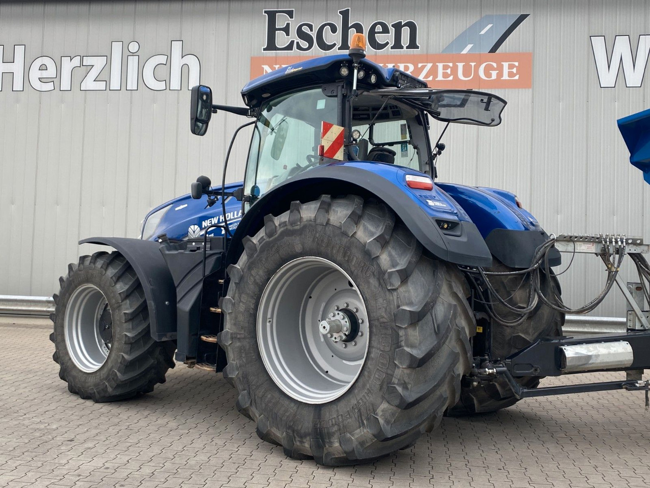 New Holland T7.315 AC 4x4 | Fronthydraulik*LoadSensing*Klima - Traktor: slika New Holland T7.315 AC 4x4 | Fronthydraulik*LoadSensing*Klima - Traktor New Holland T7.315 AC 4x4 | Fronthydraulik*LoadSensing*Klima - Traktor: slika New Holland T7.315 AC 4x4 | Fronthydraulik*LoadSensing*Klima - Traktor