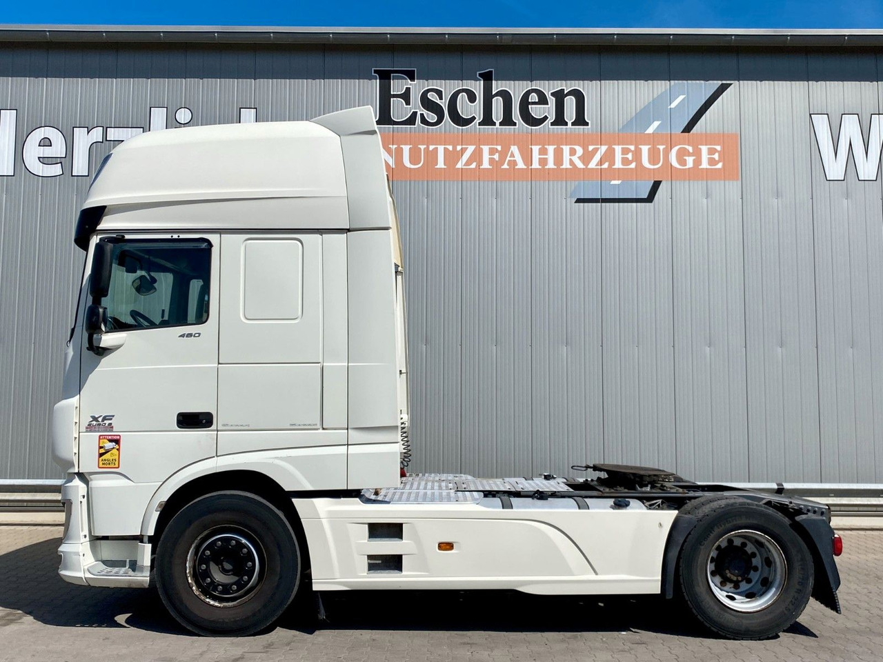 DAF XF 460 Super Space Cab | Klima*Vollspoiler - Tegljač: slika DAF XF 460 Super Space Cab | Klima*Vollspoiler - Tegljač DAF XF 460 Super Space Cab | Klima*Vollspoiler - Tegljač: slika DAF XF 460 Super Space Cab | Klima*Vollspoiler - Tegljač