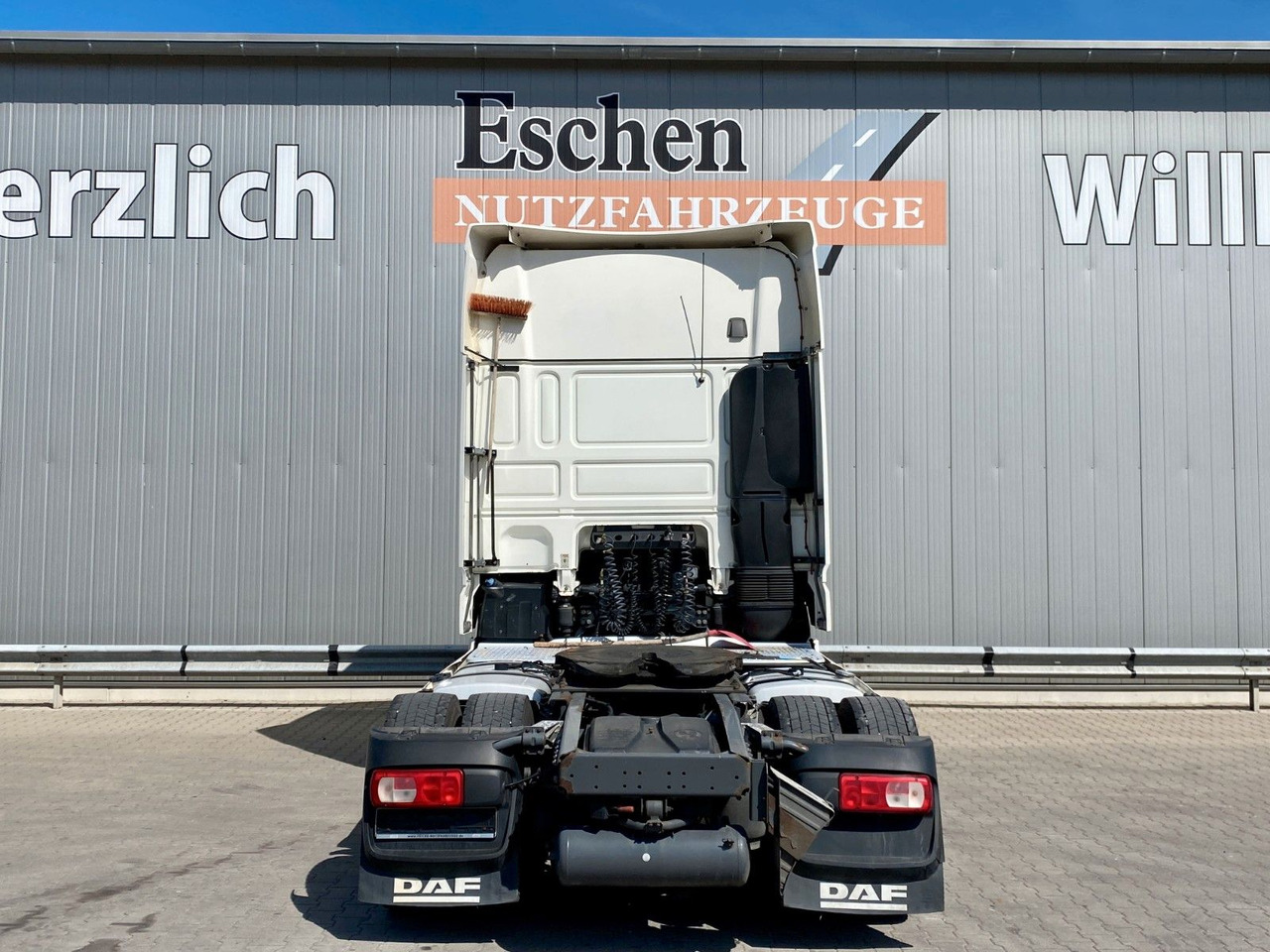 DAF XF 460 Super Space Cab | Klima*Vollspoiler - Tegljač: slika DAF XF 460 Super Space Cab | Klima*Vollspoiler - Tegljač DAF XF 460 Super Space Cab | Klima*Vollspoiler - Tegljač: slika DAF XF 460 Super Space Cab | Klima*Vollspoiler - Tegljač