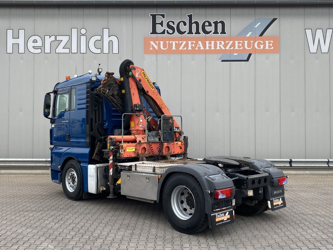 MAN TGX 18.400 BL Palfinger PK18.502*FUNK*Navi*Kran - Tegljač: slika MAN TGX 18.400 BL Palfinger PK18.502*FUNK*Navi*Kran - Tegljač MAN TGX 18.400 BL Palfinger PK18.502*FUNK*Navi*Kran - Tegljač: slika MAN TGX 18.400 BL Palfinger PK18.502*FUNK*Navi*Kran - Tegljač
