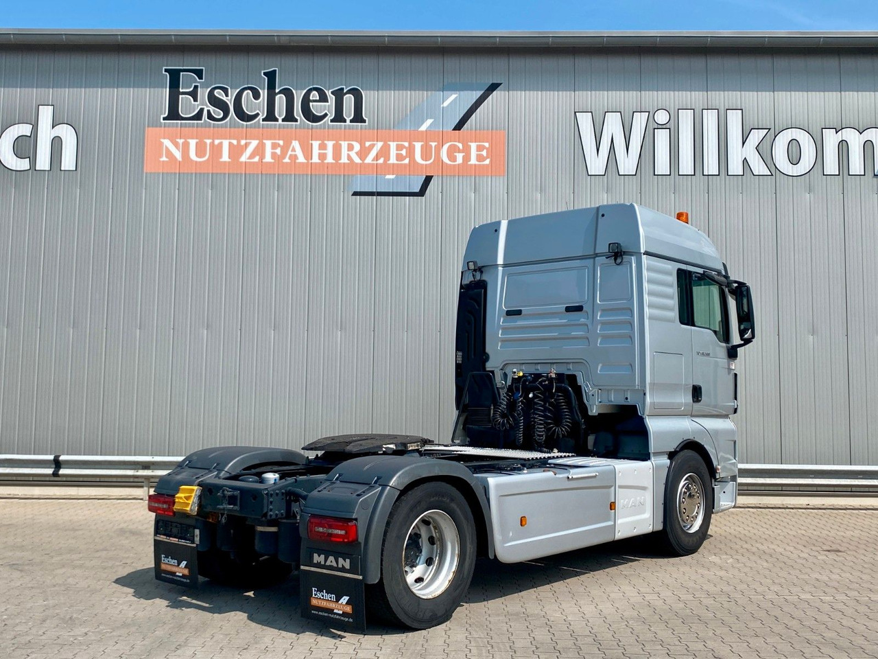 MAN TGX 18.500 BLS | XLX*ACC*Navi*Retarder*2x Tank - Tegljač: slika MAN TGX 18.500 BLS | XLX*ACC*Navi*Retarder*2x Tank - Tegljač MAN TGX 18.500 BLS | XLX*ACC*Navi*Retarder*2x Tank - Tegljač: slika MAN TGX 18.500 BLS | XLX*ACC*Navi*Retarder*2x Tank - Tegljač