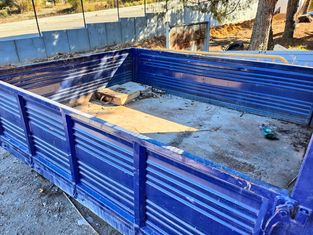 Caja quita y pon 3000x2500x800 MM - Tovarni sanduk: slika Caja quita y pon 3000x2500x800 MM - Tovarni sanduk Caja quita y pon 3000x2500x800 MM - Tovarni sanduk: slika Caja quita y pon 3000x2500x800 MM - Tovarni sanduk