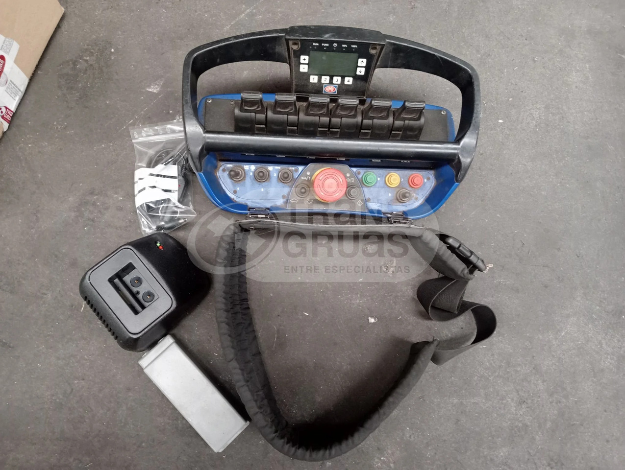 Grúa hidráulica HMF 1520 K4 - Kamionska dizalica: slika Grúa hidráulica HMF 1520 K4 - Kamionska dizalica Grúa hidráulica HMF 1520 K4 - Kamionska dizalica: slika Grúa hidráulica HMF 1520 K4 - Kamionska dizalica