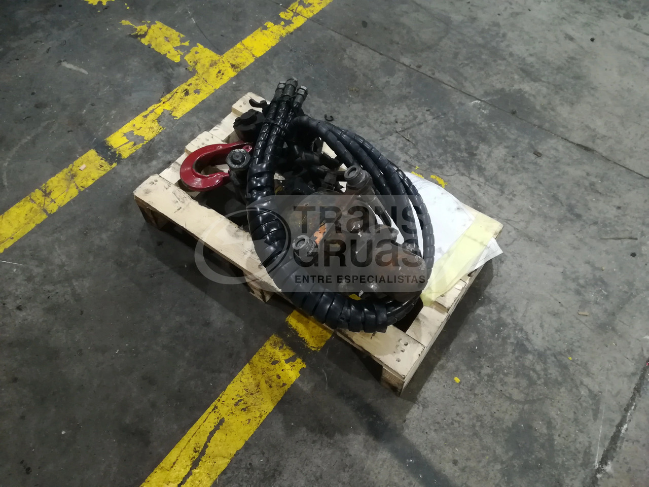 Rotator palfinger + gancho ocasión - Priključak: slika Rotator palfinger + gancho ocasión - Priključak Rotator palfinger + gancho ocasión - Priključak: slika Rotator palfinger + gancho ocasión - Priključak