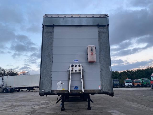 Fliegl - Poluprikolica s ceradom: slika Fliegl - Poluprikolica s ceradom Fliegl - Poluprikolica s ceradom: slika Fliegl - Poluprikolica s ceradom