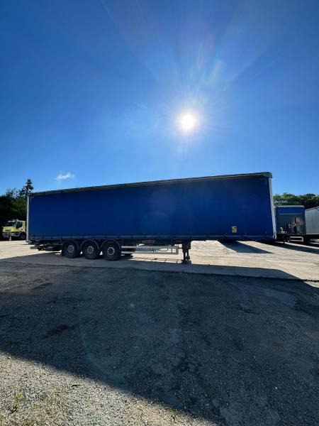Fruehauf - Poluprikolica s ceradom: slika Fruehauf - Poluprikolica s ceradom Fruehauf - Poluprikolica s ceradom: slika Fruehauf - Poluprikolica s ceradom