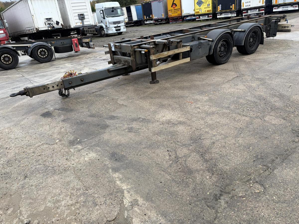 Fruehauf - Transporter kontejnera/ Prikolica s izmjenjivim sanducima: slika Fruehauf - Transporter kontejnera/ Prikolica s izmjenjivim sanducima Fruehauf - Transporter kontejnera/ Prikolica s izmjenjivim sanducima: slika Fruehauf - Transporter kontejnera/ Prikolica s izmjenjivim sanducima