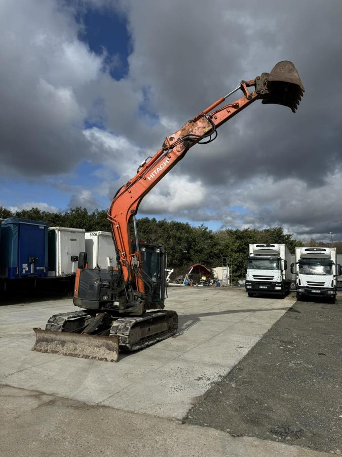 Hitachi ZX85USB-5A - Bager gusjeničar: slika Hitachi ZX85USB-5A - Bager gusjeničar Hitachi ZX85USB-5A - Bager gusjeničar: slika Hitachi ZX85USB-5A - Bager gusjeničar