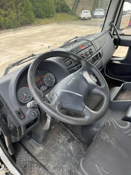 Iveco Eurocargo 160E30 - Kamion hladnjača: slika Iveco Eurocargo 160E30 - Kamion hladnjača Iveco Eurocargo 160E30 - Kamion hladnjača: slika Iveco Eurocargo 160E30 - Kamion hladnjača