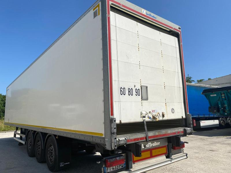 Lecitrailer - Poluprikolica sa zatvorenim sandukom: slika Lecitrailer - Poluprikolica sa zatvorenim sandukom Lecitrailer - Poluprikolica sa zatvorenim sandukom: slika Lecitrailer - Poluprikolica sa zatvorenim sandukom