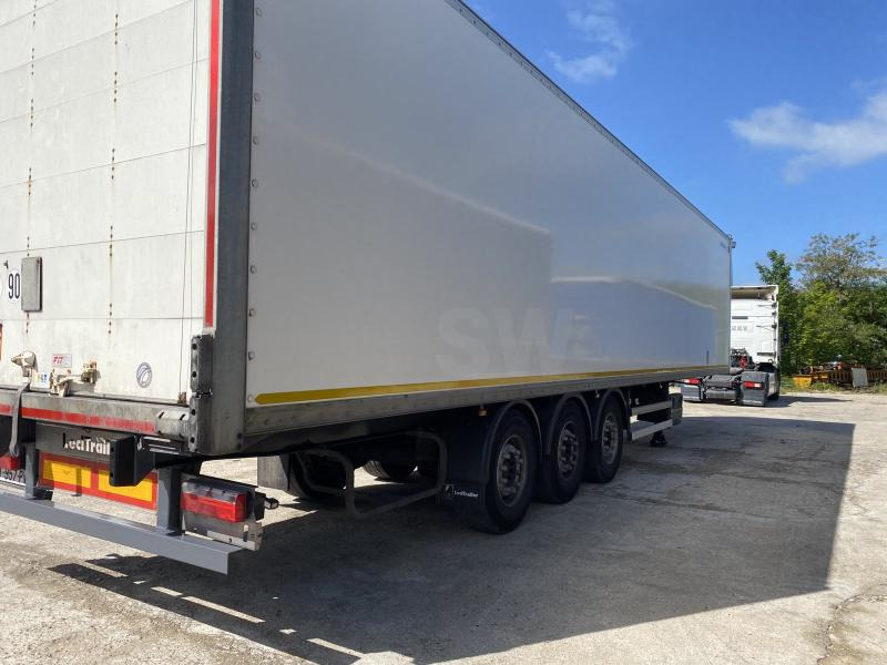 Lecitrailer - Poluprikolica sa zatvorenim sandukom: slika Lecitrailer - Poluprikolica sa zatvorenim sandukom Lecitrailer - Poluprikolica sa zatvorenim sandukom: slika Lecitrailer - Poluprikolica sa zatvorenim sandukom