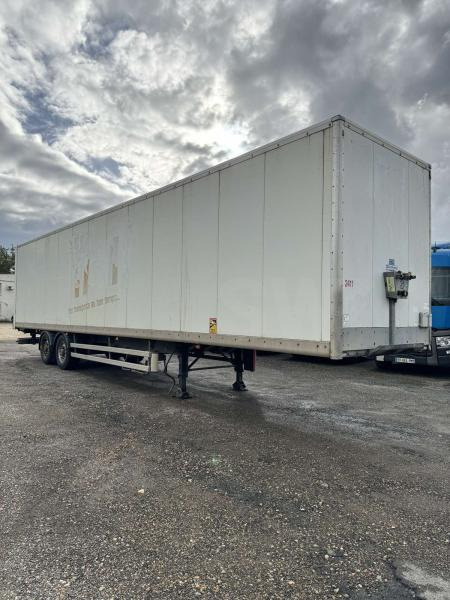 Samro - Poluprikolica sa zatvorenim sandukom: slika Samro - Poluprikolica sa zatvorenim sandukom Samro - Poluprikolica sa zatvorenim sandukom: slika Samro - Poluprikolica sa zatvorenim sandukom