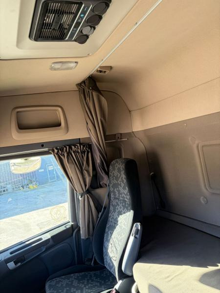 Scania R 490 - Kamion sandučar: slika Scania R 490 - Kamion sandučar Scania R 490 - Kamion sandučar: slika Scania R 490 - Kamion sandučar