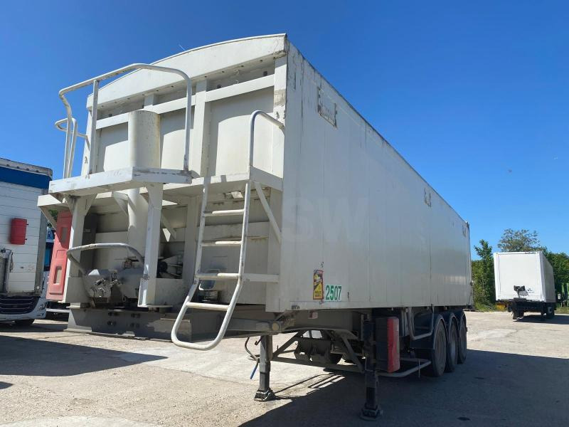 Stas - Kiper poluprikolica: slika Stas - Kiper poluprikolica Stas - Kiper poluprikolica: slika Stas - Kiper poluprikolica