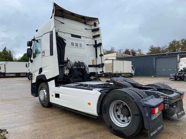 Renault T-Series 520 - Tegljač: slika Renault T-Series 520 - Tegljač Renault T-Series 520 - Tegljač: slika Renault T-Series 520 - Tegljač