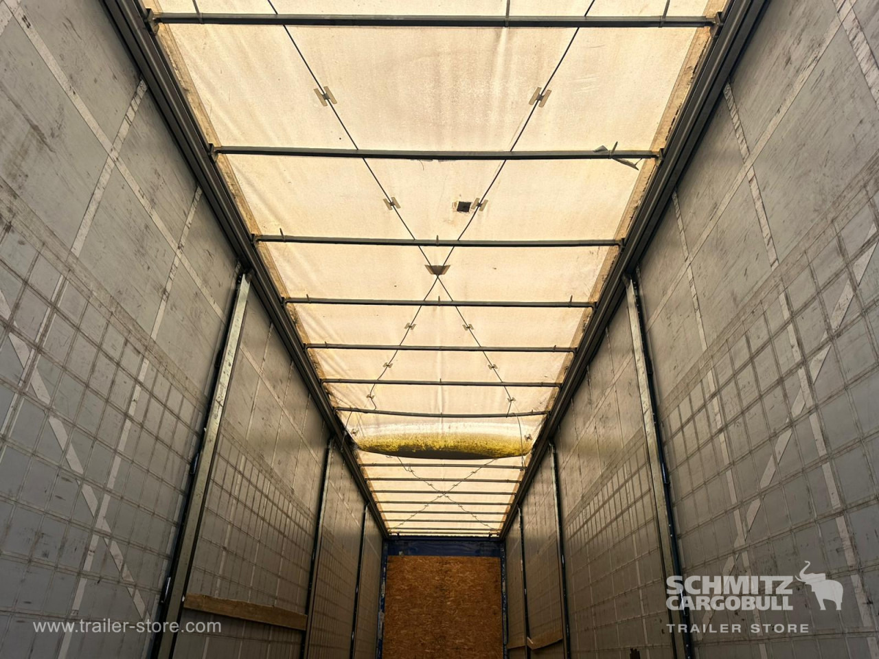 FRUEHAUF Curtainsider Standard - Poluprikolica s ceradom: slika FRUEHAUF Curtainsider Standard - Poluprikolica s ceradom FRUEHAUF Curtainsider Standard - Poluprikolica s ceradom: slika FRUEHAUF Curtainsider Standard - Poluprikolica s ceradom
