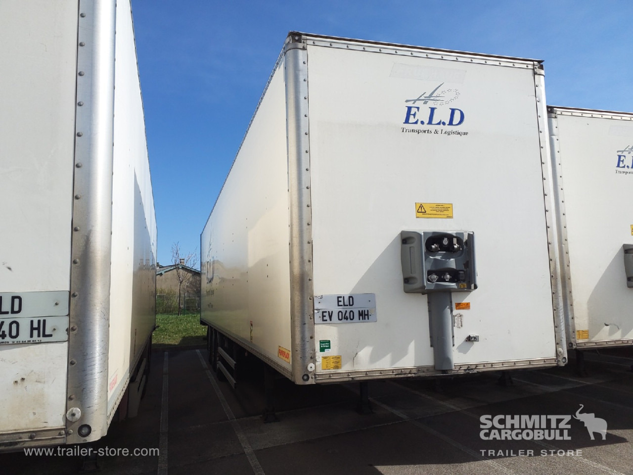 FRUEHAUF Dryfreight Standard Roller shutter door - Poluprikolica sa zatvorenim sandukom: slika FRUEHAUF Dryfreight Standard Roller shutter door - Poluprikolica sa zatvorenim sandukom FRUEHAUF Dryfreight Standard Roller shutter door - Poluprikolica sa zatvorenim sandukom: slika FRUEHAUF Dryfreight Standard Roller shutter door - Poluprikolica sa zatvorenim sandukom