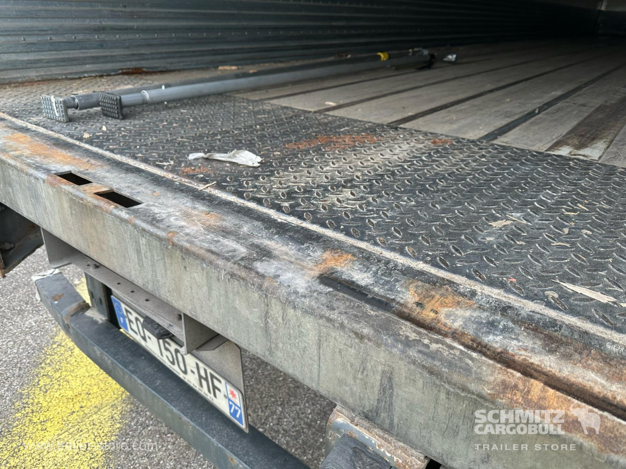 FRUEHAUF Dryfreight Standard Roller shutter door - Poluprikolica sa zatvorenim sandukom: slika FRUEHAUF Dryfreight Standard Roller shutter door - Poluprikolica sa zatvorenim sandukom FRUEHAUF Dryfreight Standard Roller shutter door - Poluprikolica sa zatvorenim sandukom: slika FRUEHAUF Dryfreight Standard Roller shutter door - Poluprikolica sa zatvorenim sandukom