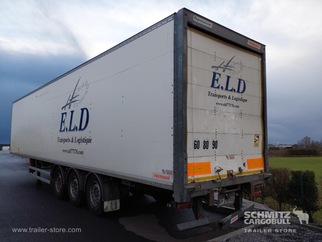Poluprikolica sa zatvorenim sandukom FRUEHAUF Dryfreight Standard Roller shutter door: slika Poluprikolica sa zatvorenim sandukom FRUEHAUF Dryfreight Standard Roller shutter door