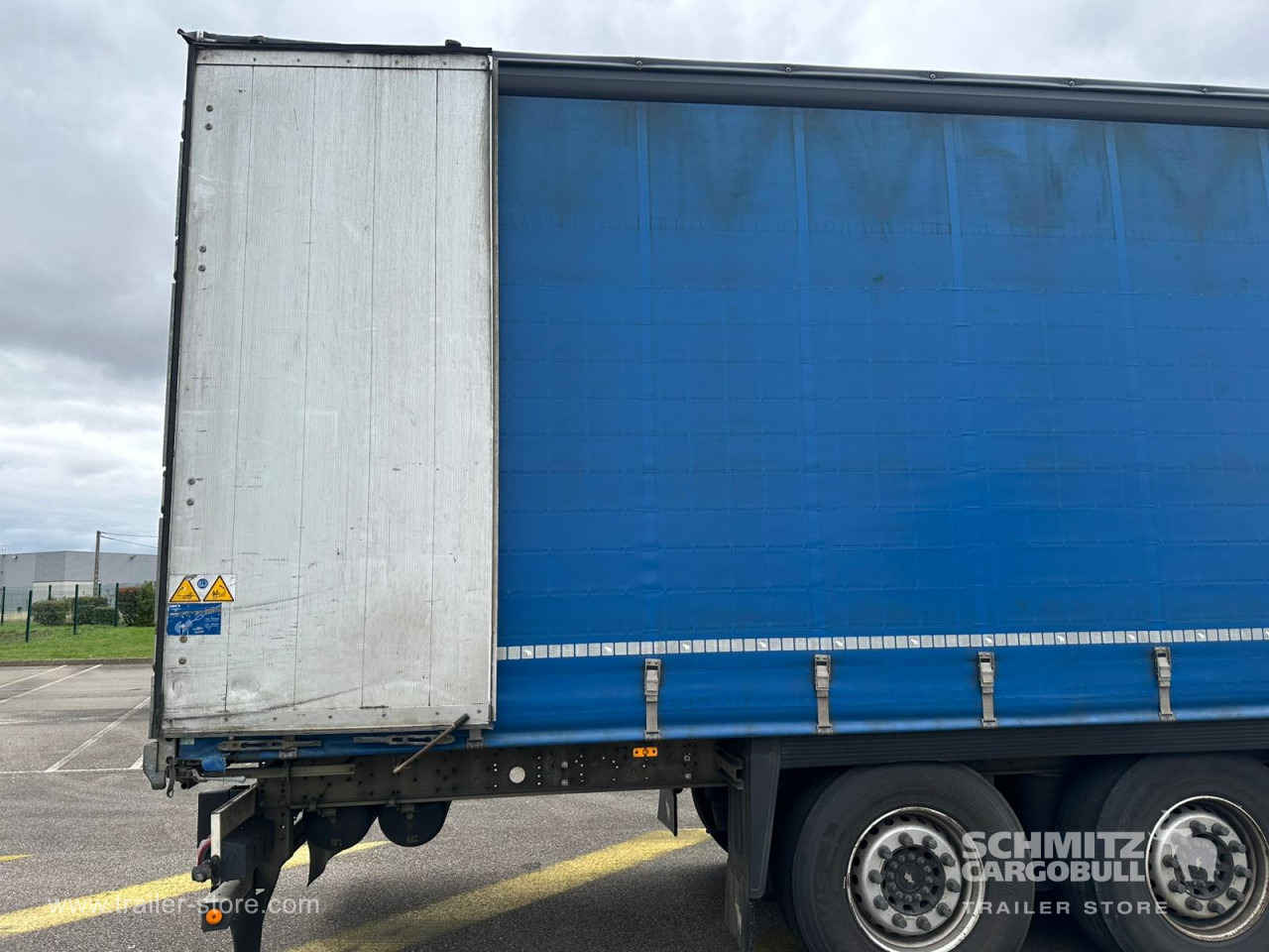 SCHMITZ Curtainsider Coil - Poluprikolica s ceradom: slika SCHMITZ Curtainsider Coil - Poluprikolica s ceradom SCHMITZ Curtainsider Coil - Poluprikolica s ceradom: slika SCHMITZ Curtainsider Coil - Poluprikolica s ceradom