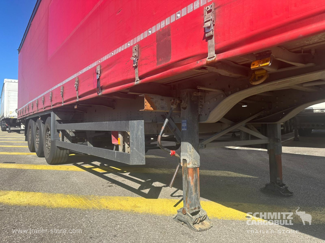 SCHMITZ Curtainsider Standard - Poluprikolica s ceradom: slika SCHMITZ Curtainsider Standard - Poluprikolica s ceradom SCHMITZ Curtainsider Standard - Poluprikolica s ceradom: slika SCHMITZ Curtainsider Standard - Poluprikolica s ceradom