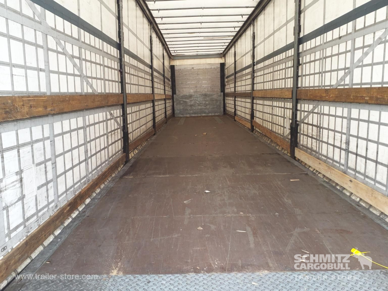 SCHMITZ Curtainsider Standard - Poluprikolica s ceradom: slika SCHMITZ Curtainsider Standard - Poluprikolica s ceradom SCHMITZ Curtainsider Standard - Poluprikolica s ceradom: slika SCHMITZ Curtainsider Standard - Poluprikolica s ceradom