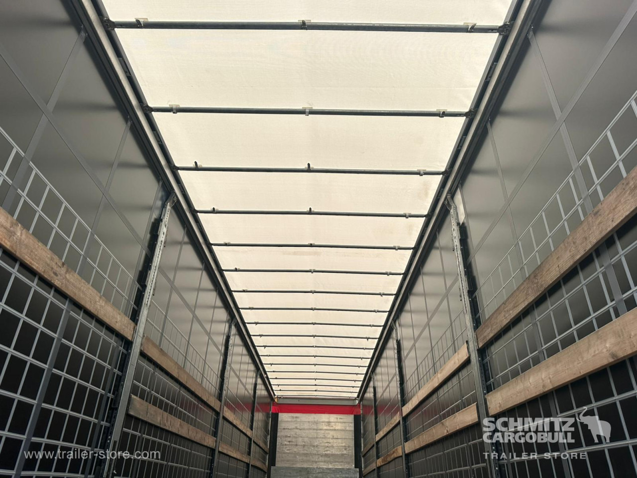 SCHMITZ Curtainsider Standard - Poluprikolica s ceradom: slika SCHMITZ Curtainsider Standard - Poluprikolica s ceradom SCHMITZ Curtainsider Standard - Poluprikolica s ceradom: slika SCHMITZ Curtainsider Standard - Poluprikolica s ceradom