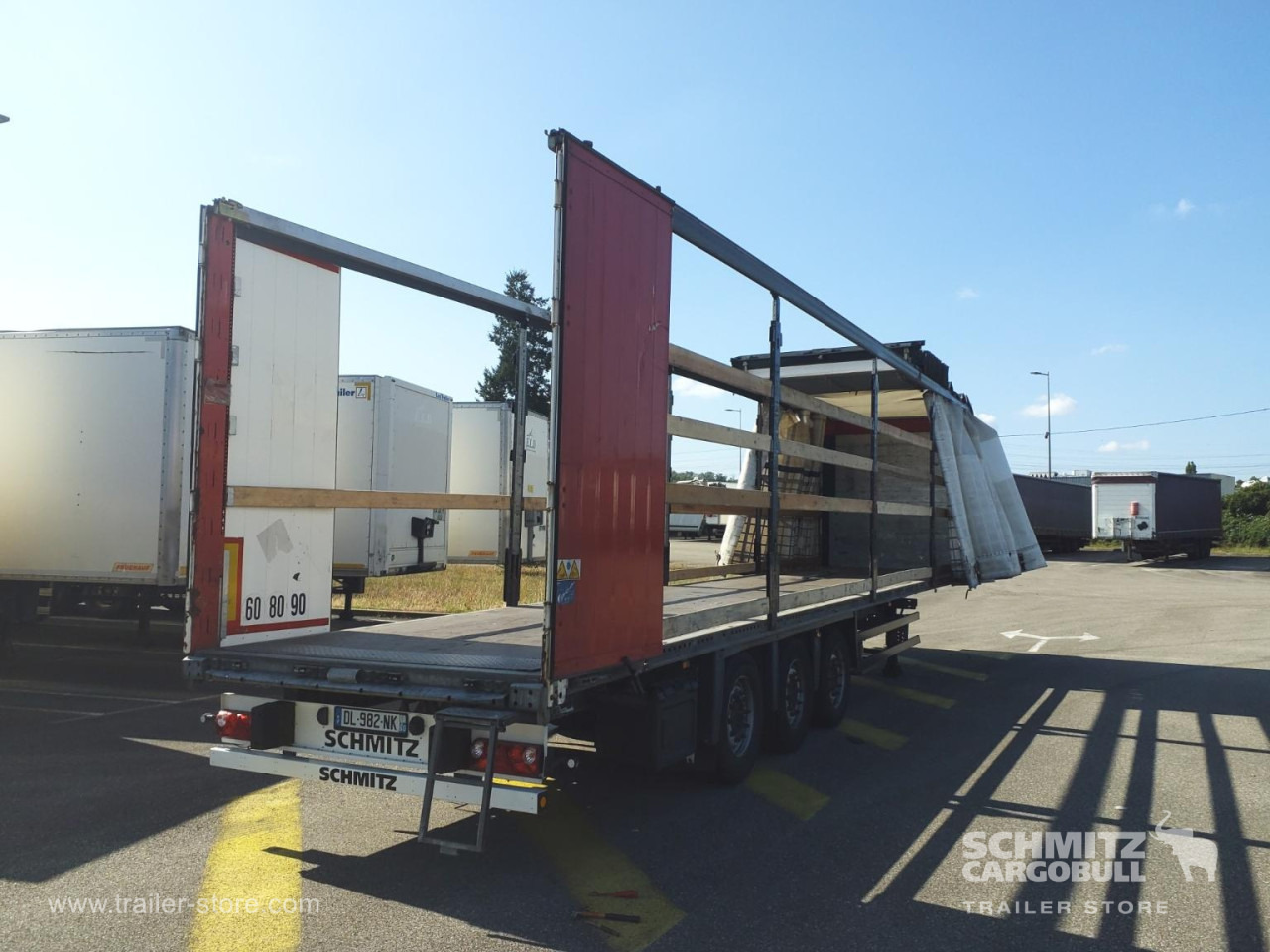 SCHMITZ Curtainsider Standard - Poluprikolica s ceradom: slika SCHMITZ Curtainsider Standard - Poluprikolica s ceradom SCHMITZ Curtainsider Standard - Poluprikolica s ceradom: slika SCHMITZ Curtainsider Standard - Poluprikolica s ceradom