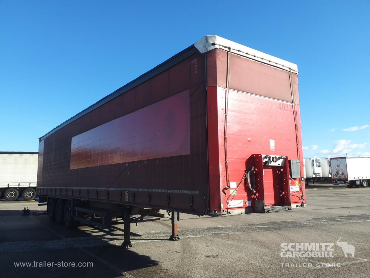 SCHMITZ Curtainsider Standard - Poluprikolica s ceradom: slika SCHMITZ Curtainsider Standard - Poluprikolica s ceradom SCHMITZ Curtainsider Standard - Poluprikolica s ceradom: slika SCHMITZ Curtainsider Standard - Poluprikolica s ceradom
