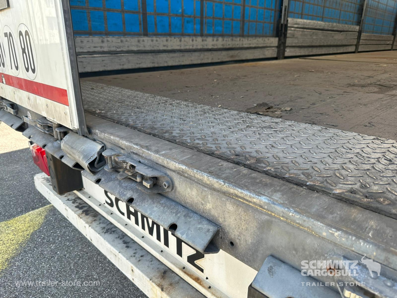 SCHMITZ Curtainsider Standard - Poluprikolica s ceradom: slika SCHMITZ Curtainsider Standard - Poluprikolica s ceradom SCHMITZ Curtainsider Standard - Poluprikolica s ceradom: slika SCHMITZ Curtainsider Standard - Poluprikolica s ceradom