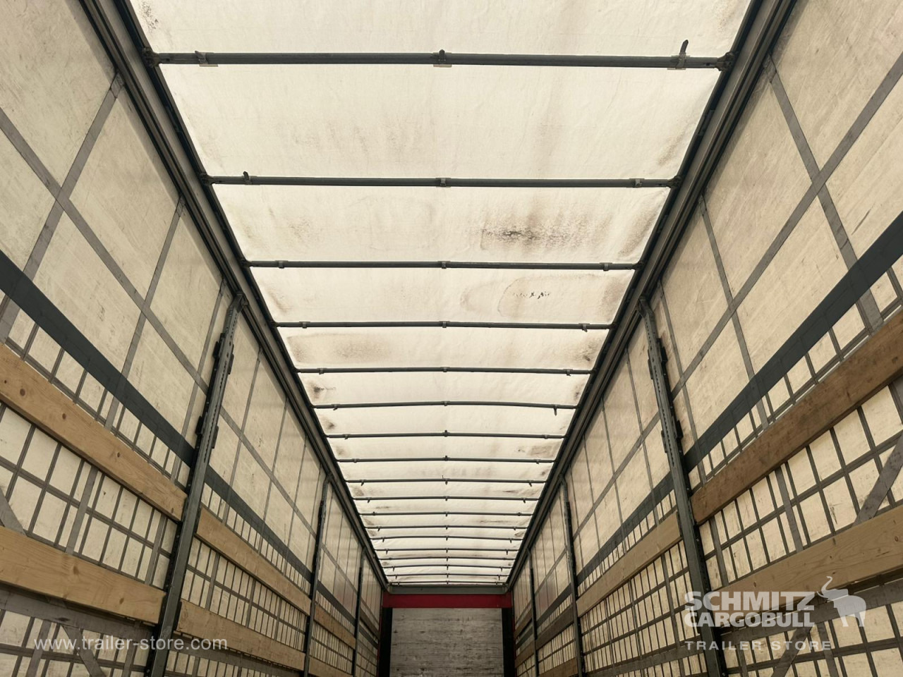 SCHMITZ Curtainsider Standard Taillift - Poluprikolica s ceradom: slika SCHMITZ Curtainsider Standard Taillift - Poluprikolica s ceradom SCHMITZ Curtainsider Standard Taillift - Poluprikolica s ceradom: slika SCHMITZ Curtainsider Standard Taillift - Poluprikolica s ceradom