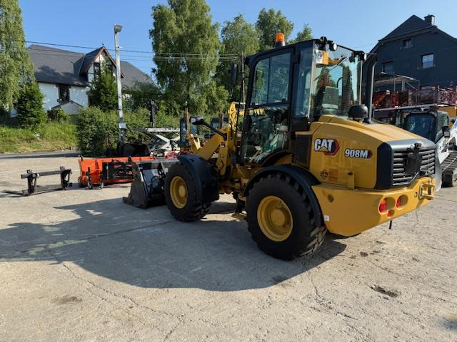 Cat 908 M - 40 Km/h - Utovarivač na kotačima: slika Cat 908 M - 40 Km/h - Utovarivač na kotačima Cat 908 M - 40 Km/h - Utovarivač na kotačima: slika Cat 908 M - 40 Km/h - Utovarivač na kotačima