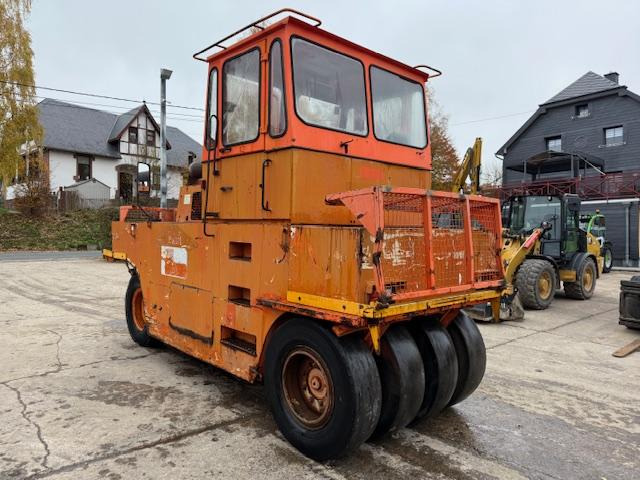 Hamm GRW 15 - Pneumatski valjak: slika Hamm GRW 15 - Pneumatski valjak Hamm GRW 15 - Pneumatski valjak: slika Hamm GRW 15 - Pneumatski valjak