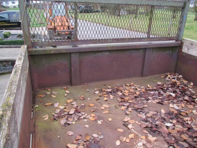 Mercedes Kipper - Kiper prikolica: slika Mercedes Kipper - Kiper prikolica Mercedes Kipper - Kiper prikolica: slika Mercedes Kipper - Kiper prikolica