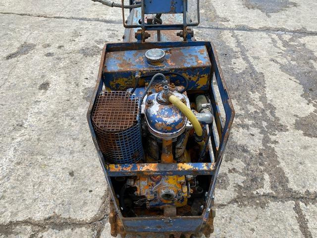 Mini valjak Rammax RW 700: slika Mini valjak Rammax RW 700 Mini valjak Rammax RW 700: slika Mini valjak Rammax RW 700