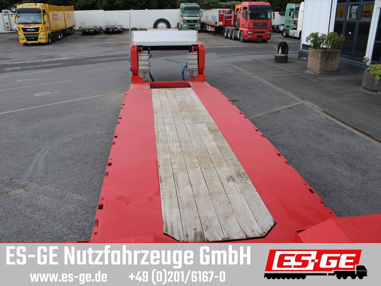 Faymonville MAX Trailer MAX510 Tiefbett 3x12 t PA - Poluprikolica s niskim utovarivačem: slika Faymonville MAX Trailer MAX510 Tiefbett 3x12 t PA - Poluprikolica s niskim utovarivačem Faymonville MAX Trailer MAX510 Tiefbett 3x12 t PA - Poluprikolica s niskim utovarivačem: slika Faymonville MAX Trailer MAX510 Tiefbett 3x12 t PA - Poluprikolica s niskim utovarivačem