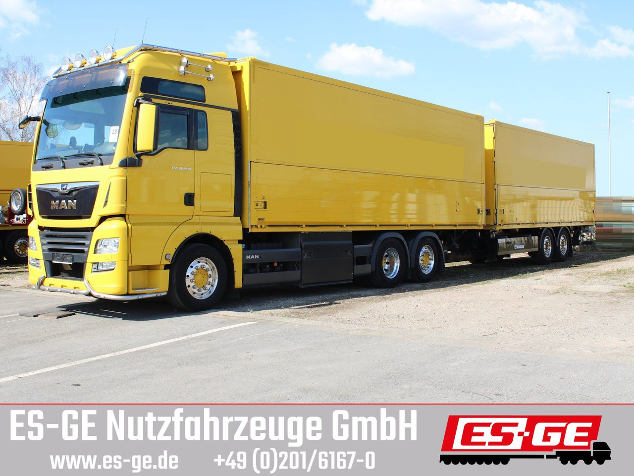 MAN 6x2 LKW mit Tandemanhänger - Kamion za prijevoz pića: slika MAN 6x2 LKW mit Tandemanhänger - Kamion za prijevoz pića MAN 6x2 LKW mit Tandemanhänger - Kamion za prijevoz pića: slika MAN 6x2 LKW mit Tandemanhänger - Kamion za prijevoz pića