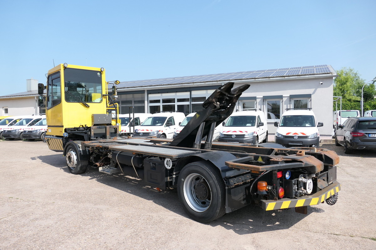 BC 182 Kamag Wiesel WBH 25 Umsetzfahrzeug - Transporter kontejnera/ Kamion s izmjenjivim sanducima: slika BC 182 Kamag Wiesel WBH 25 Umsetzfahrzeug - Transporter kontejnera/ Kamion s izmjenjivim sanducima BC 182 Kamag Wiesel WBH 25 Umsetzfahrzeug - Transporter kontejnera/ Kamion s izmjenjivim sanducima: slika BC 182 Kamag Wiesel WBH 25 Umsetzfahrzeug - Transporter kontejnera/ Kamion s izmjenjivim sanducima