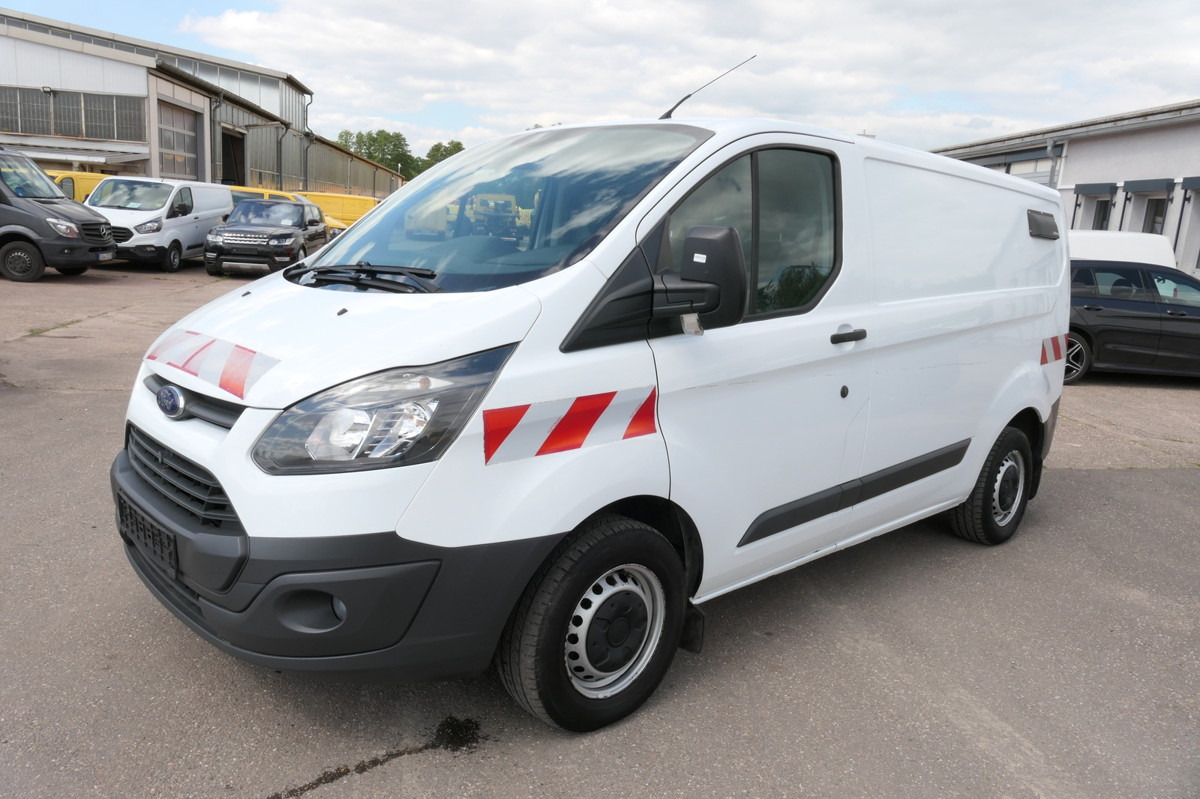FORD Transit Custom 2,2l TDCI L1H1 KLIMA SORTIMO WERK - Mali kombi: slika FORD Transit Custom 2,2l TDCI L1H1 KLIMA SORTIMO WERK - Mali kombi FORD Transit Custom 2,2l TDCI L1H1 KLIMA SORTIMO WERK - Mali kombi: slika FORD Transit Custom 2,2l TDCI L1H1 KLIMA SORTIMO WERK - Mali kombi