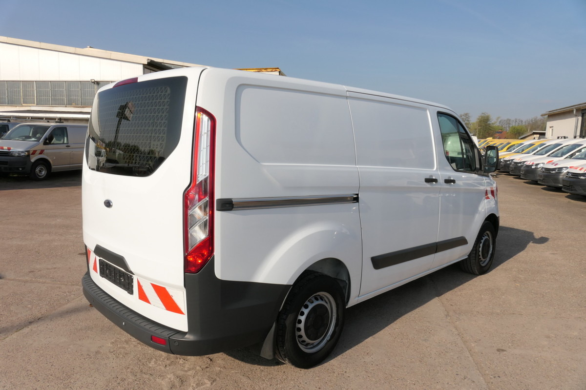 FORD Transit Custom 290 2.0 TDCi KLIMA TEMPOMAT AHK W - Mali kombi: slika FORD Transit Custom 290 2.0 TDCi KLIMA TEMPOMAT AHK W - Mali kombi FORD Transit Custom 290 2.0 TDCi KLIMA TEMPOMAT AHK W - Mali kombi: slika FORD Transit Custom 290 2.0 TDCi KLIMA TEMPOMAT AHK W - Mali kombi