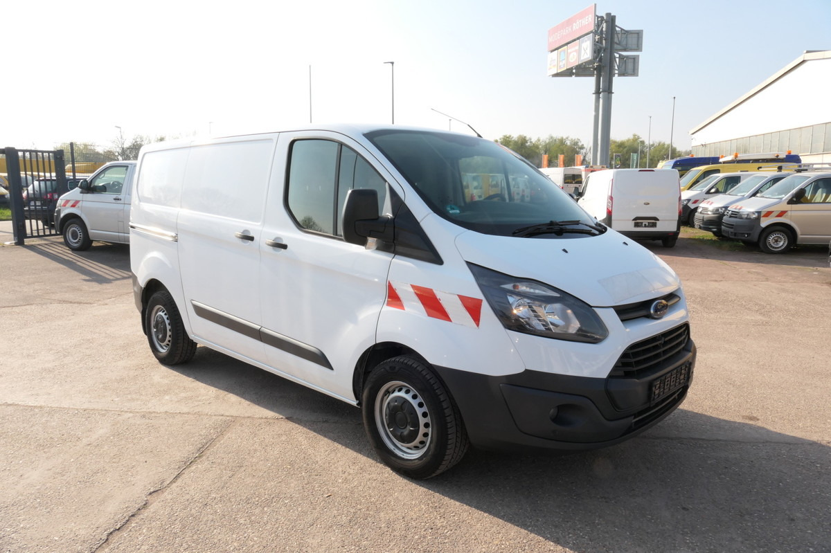FORD Transit Custom 290 2.0 TDCi KLIMA TEMPOMAT AHK W - Mali kombi: slika FORD Transit Custom 290 2.0 TDCi KLIMA TEMPOMAT AHK W - Mali kombi FORD Transit Custom 290 2.0 TDCi KLIMA TEMPOMAT AHK W - Mali kombi: slika FORD Transit Custom 290 2.0 TDCi KLIMA TEMPOMAT AHK W - Mali kombi